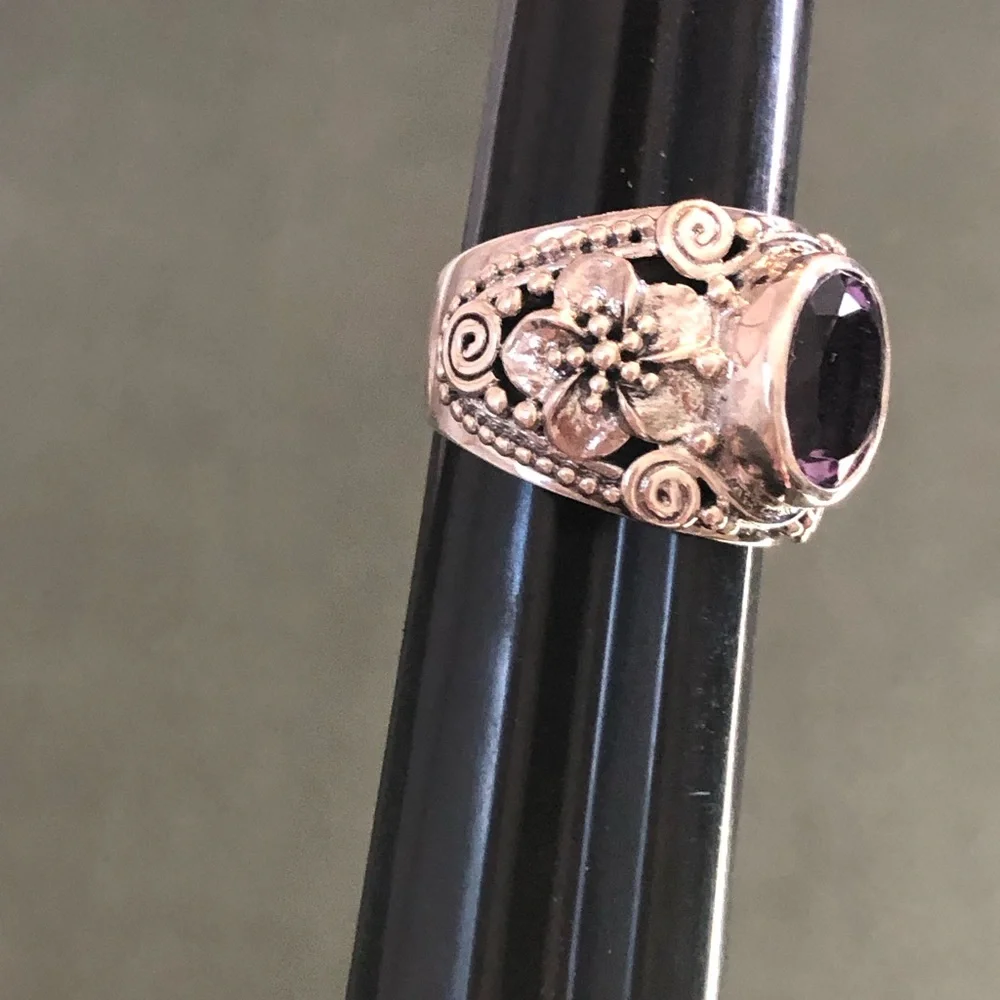 Amethyst and 925 sterling ring - Picture 2 of 5